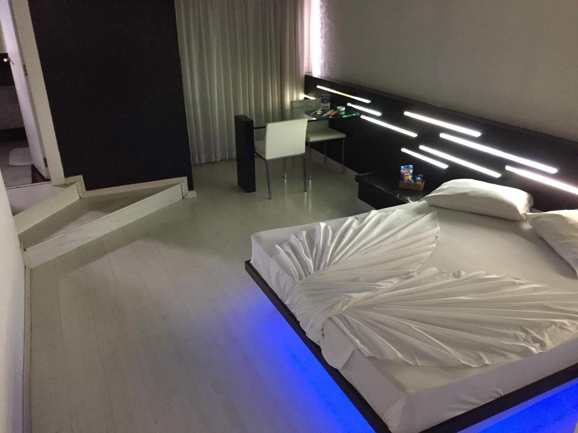 בלו הוריזונטה Motel Chalet (Adults Only) מראה חיצוני תמונה